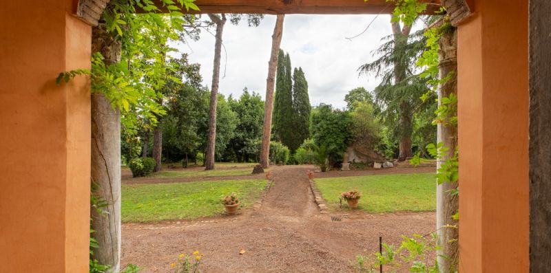 Marvellous Villa in Ancient Rome - iFlat