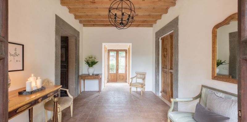 Marvellous Villa in Ancient Rome - iFlat