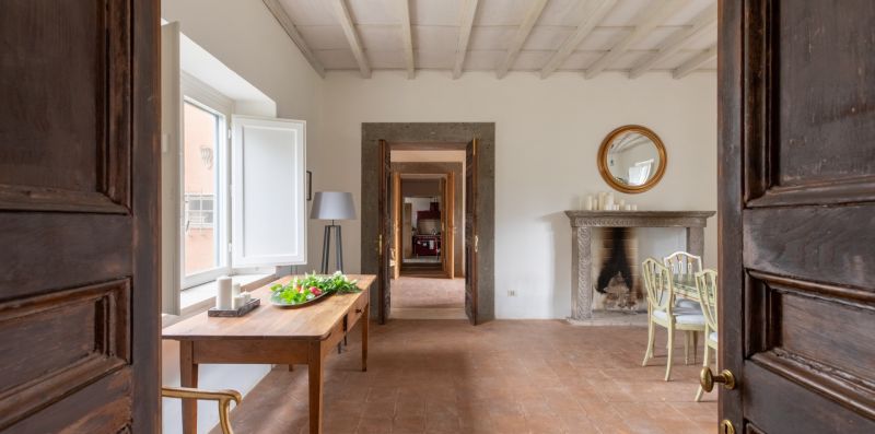 Marvellous Villa in Ancient Rome - iFlat