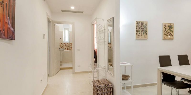 Lovely and Bright 2 bed flat near Termini - iFlat