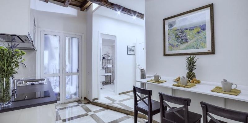 Trevi's Stylish Paradise - iFlat