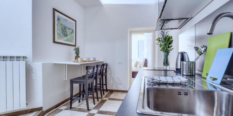 Trevi's Stylish Paradise - iFlat
