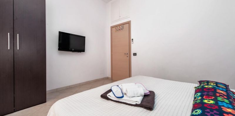 Conte Verde Colorful Apartment - iFlat
