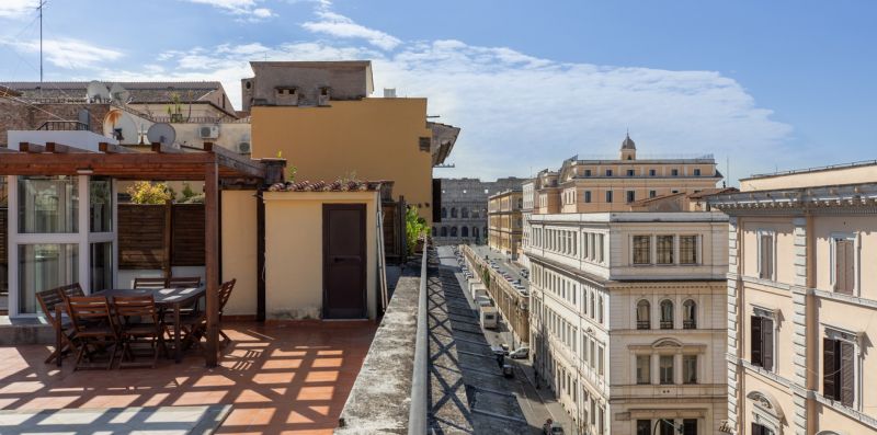 Monti's Amazing View - iFlat