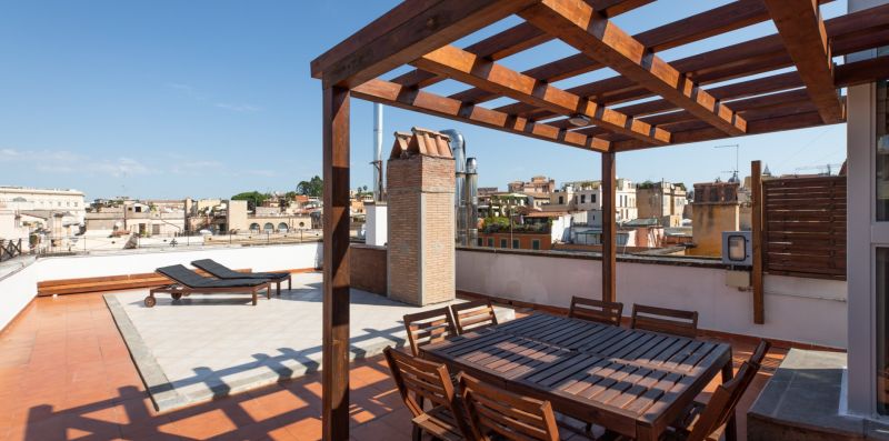 Monti's Amazing View - iFlat