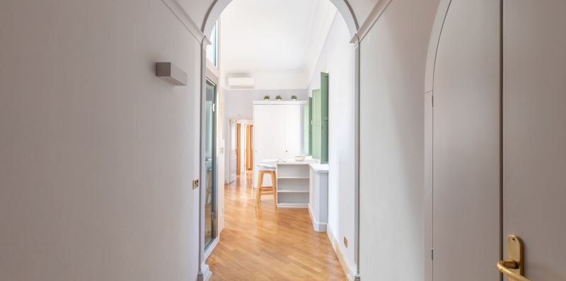 Monti's Amazing View - iFlat