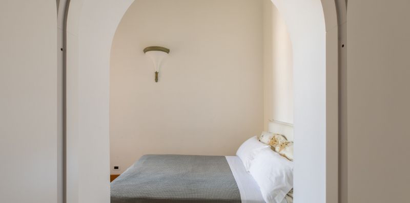 Monti's Amazing View - iFlat