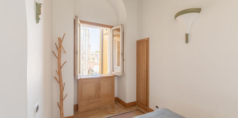 Monti's Amazing View - iFlat