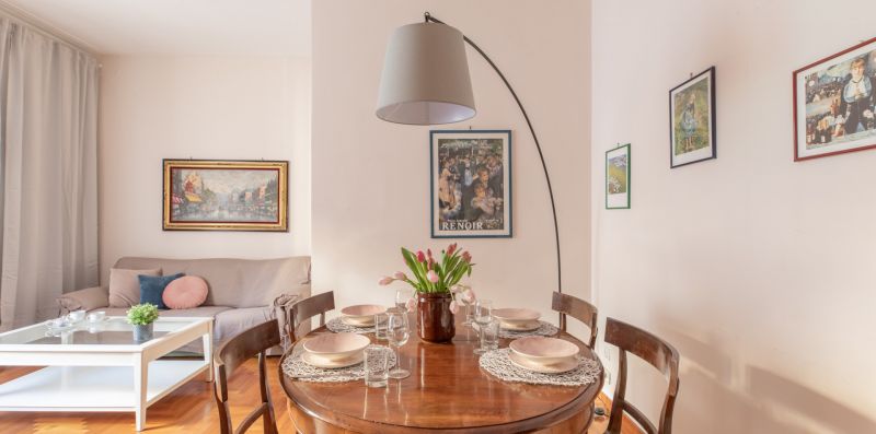 iFlat | Light and Color Apartment - iFlat