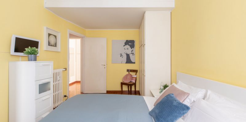 iFlat | Light and Color Apartment - iFlat