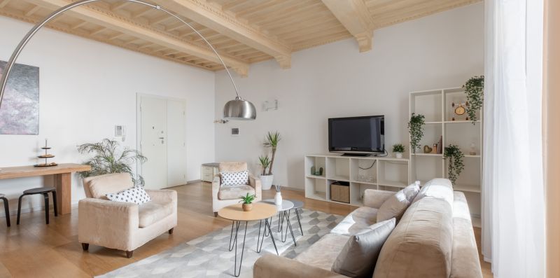Pantheon Historical White Apartment - iFlat