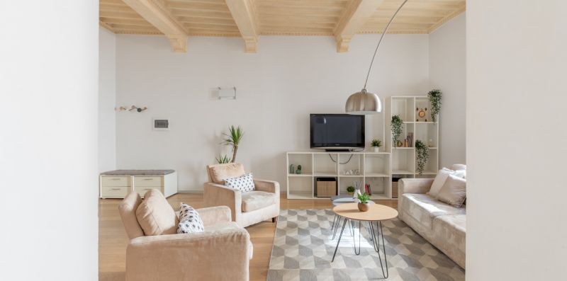 Pantheon Historical White Apartment - iFlat