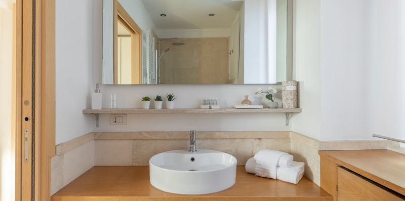 Pantheon Historical White Apartment - iFlat