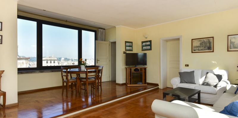 Rome at Your Feet with Terrace - iFlat