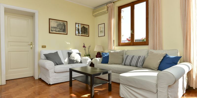 Rome at Your Feet with Terrace - iFlat