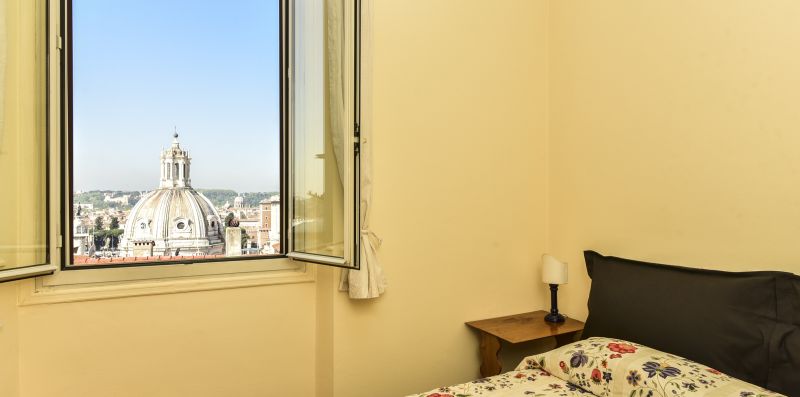 Rome at Your Feet with Terrace - iFlat