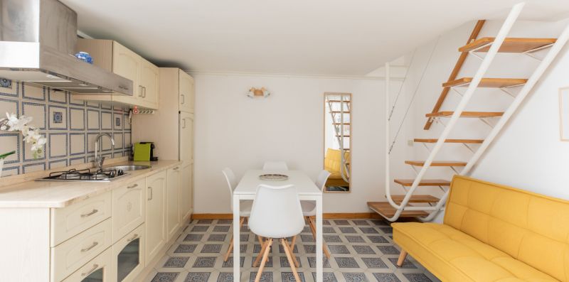 iFlat | Yellow Monti Studio Apartment - iFlat