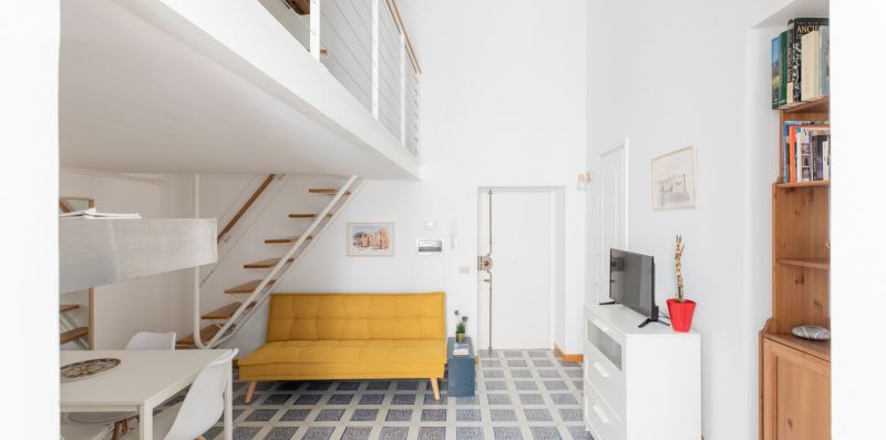 iFlat | Yellow Monti Studio Apartment - iFlat