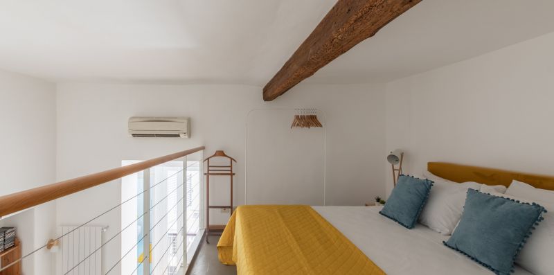 iFlat | Yellow Monti Studio Apartment - iFlat