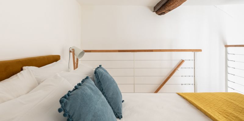 iFlat | Yellow Monti Studio Apartment - iFlat