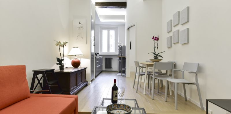 Campo de' Fiori Brand New Apartment - iFlat