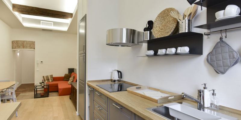Campo de' Fiori Brand New Apartment - iFlat
