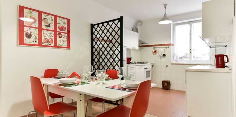 Red & White Vatican Apartment - iFlat