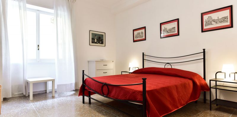 Red & White Vatican Apartment - iFlat