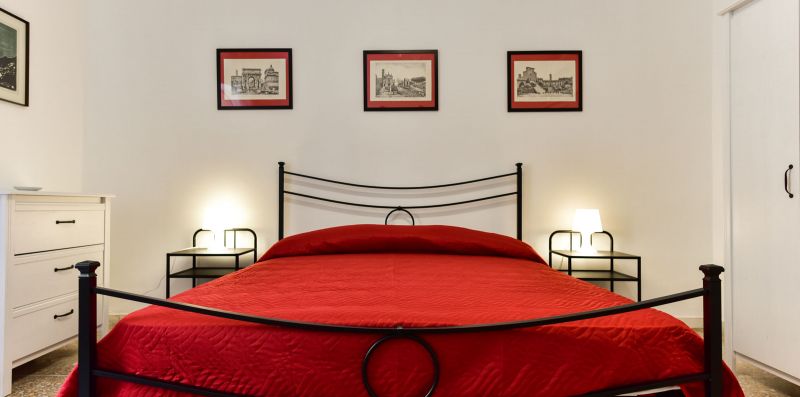 Red & White Vatican Apartment - iFlat