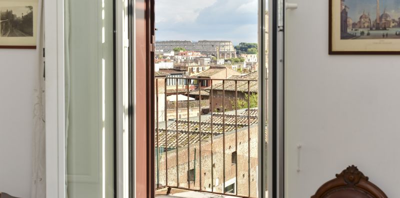 Rome At Your Feet - iFlat