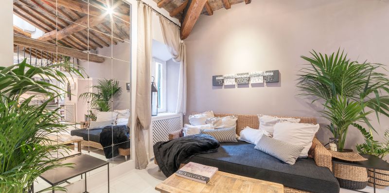 Charming Luxury Navona Apartment Historic Building iFlat