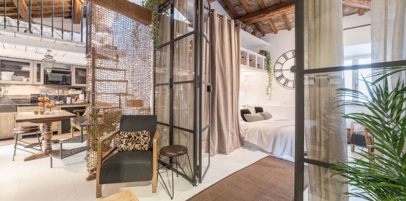 Charming Luxury Navona Apartment in Historic Building - iFlat