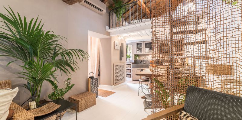 Charming Luxury Navona Apartment in Historic Building - iFlat