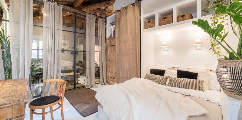 Charming Luxury Navona Apartment in Historic Building - iFlat