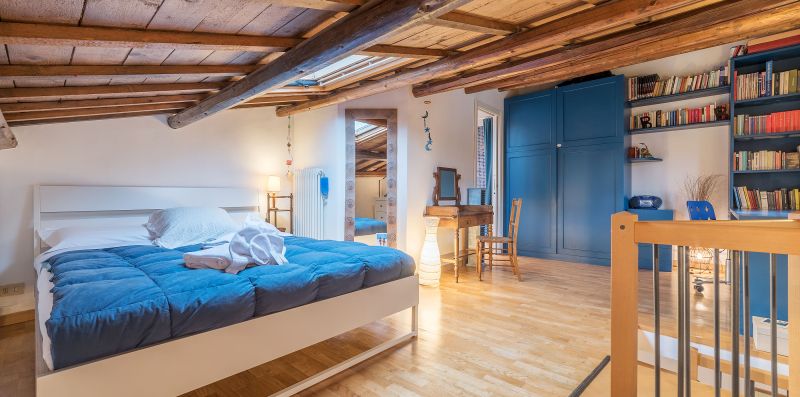 Boschetto Peaceful Apartment in Monti - iFlat