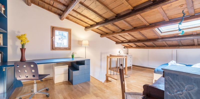 Boschetto Peaceful Apartment in Monti - iFlat