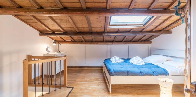 Boschetto Peaceful Apartment in Monti - iFlat