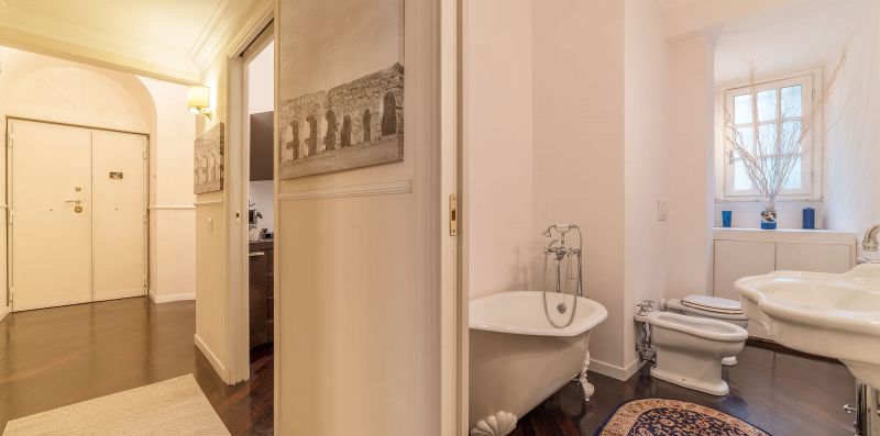 Mazzini Stylish 6pax Apartment - iFlat