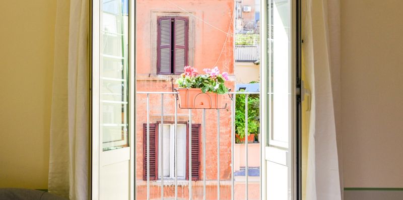 Monti Brand New Apartment - iFlat
