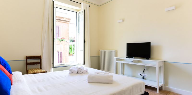 Monti Brand New Apartment - iFlat
