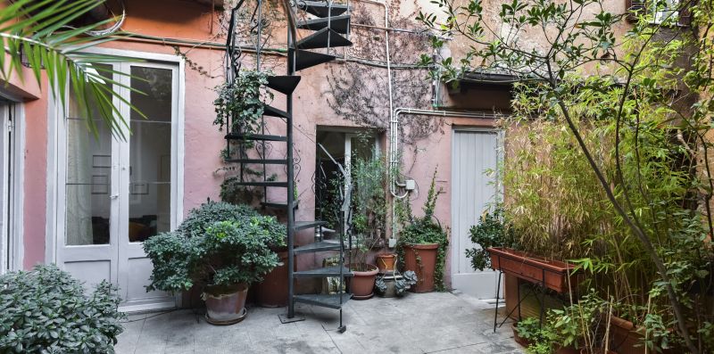 Monti secret Garden - iFlat