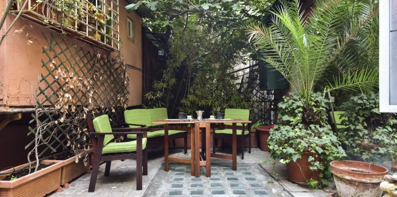 Monti secret Garden - iFlat
