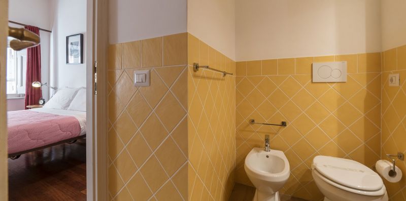 Spanish Steps Studio Apartment - iFlat