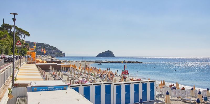 Spotorno Beach - Italian Riviera Rent
