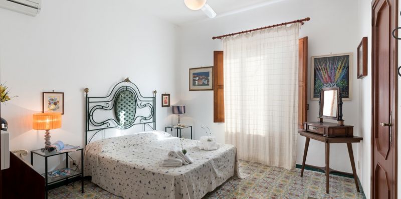 Nino Bixio - itregolfiaccomodation