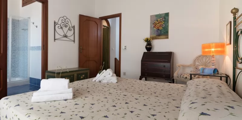 Nino Bixio - itregolfiaccomodation