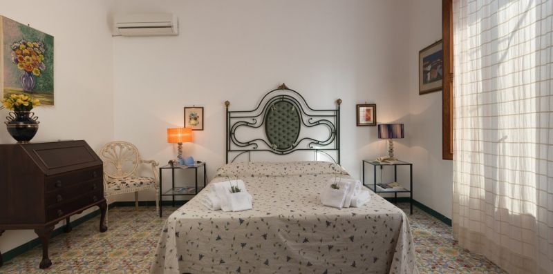 Nino Bixio - itregolfiaccomodation