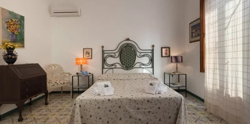 Nino Bixio - itregolfiaccomodation