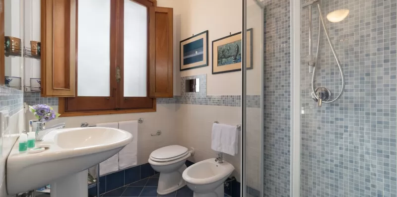 Nino Bixio - itregolfiaccomodation
