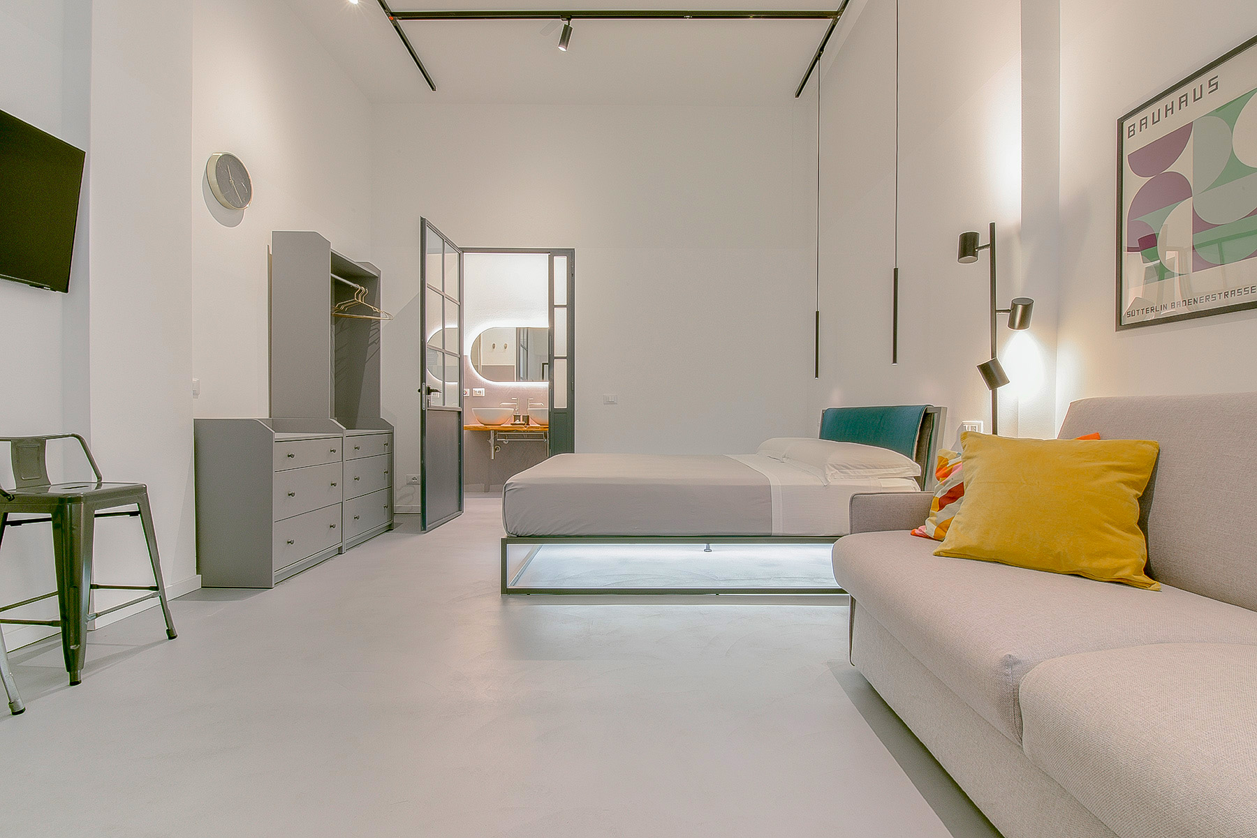 Mono Apartments